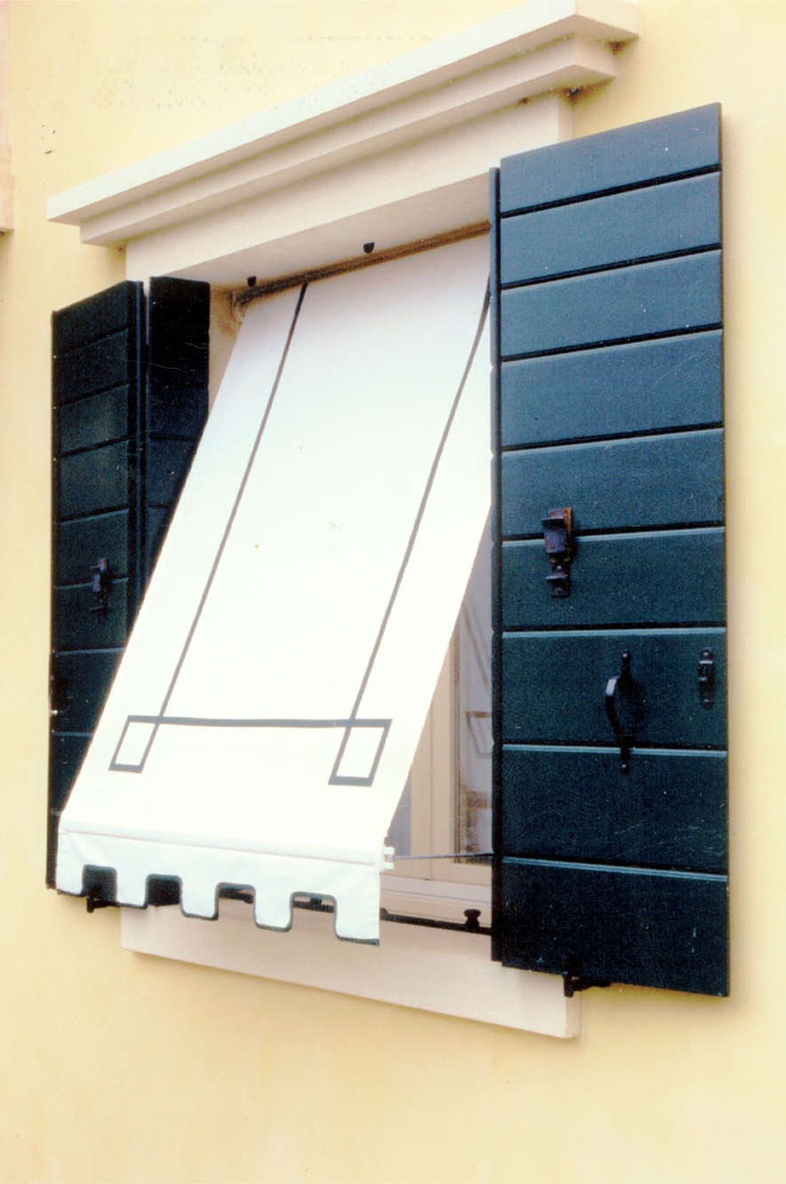 Tenda da balcone con guide o braccetti Tenda Venezia